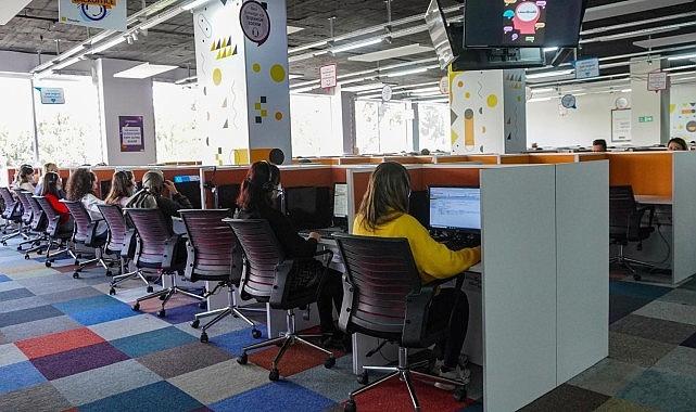 enerjisa-dagitim-sirketleri-davet-merkezleri-2024te-sarsinti-bolgesinden-87-milyon-cagriyi-yanitladi-nwthZyxX.jpg