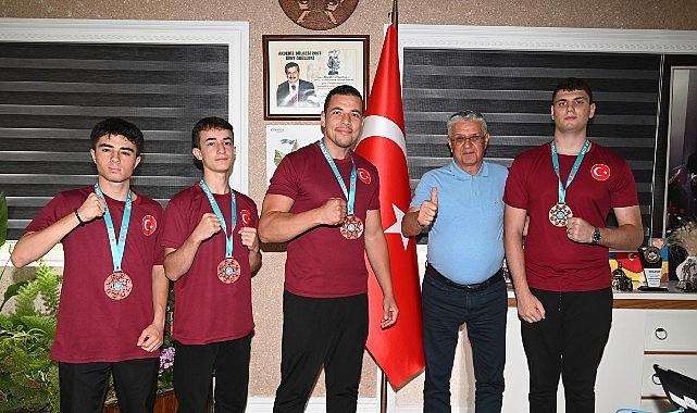 kemer-belediyesi-kick-boks-takimi-dunya-kupasindan-gururla-dondu-rdUbzmMw.jpg